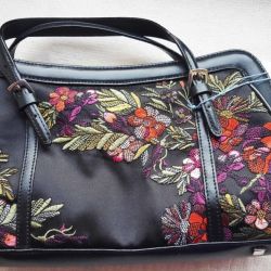 Karen Millen сумочка-клатч Розы на чёрном