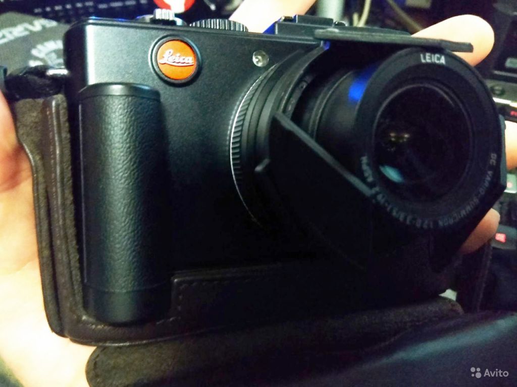 Цифровая Leica обмен на зеркалку в Москве. Фото 1
