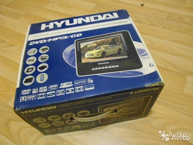 Видео плеер hyundai H-lcdvd700 с монитором в Москве. Фото 1