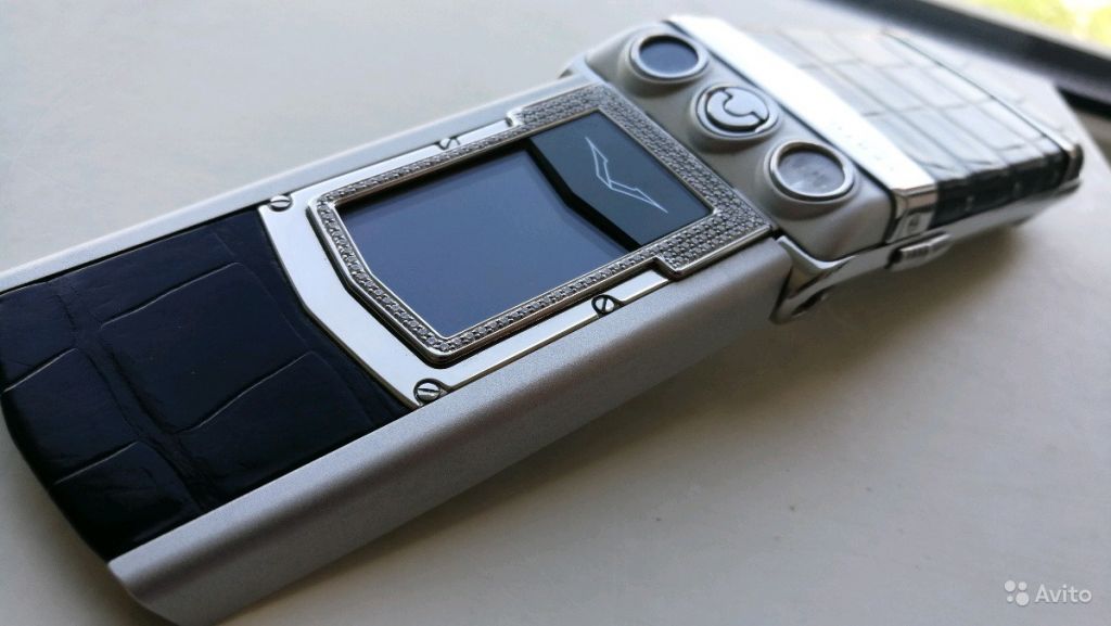 Vertu Diamond Ayxta Alligator Black Sapphire Keys в Москве. Фото 1