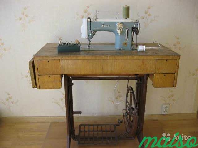 Ножная швейная машинка Лада 236 в Москве. Фото 1