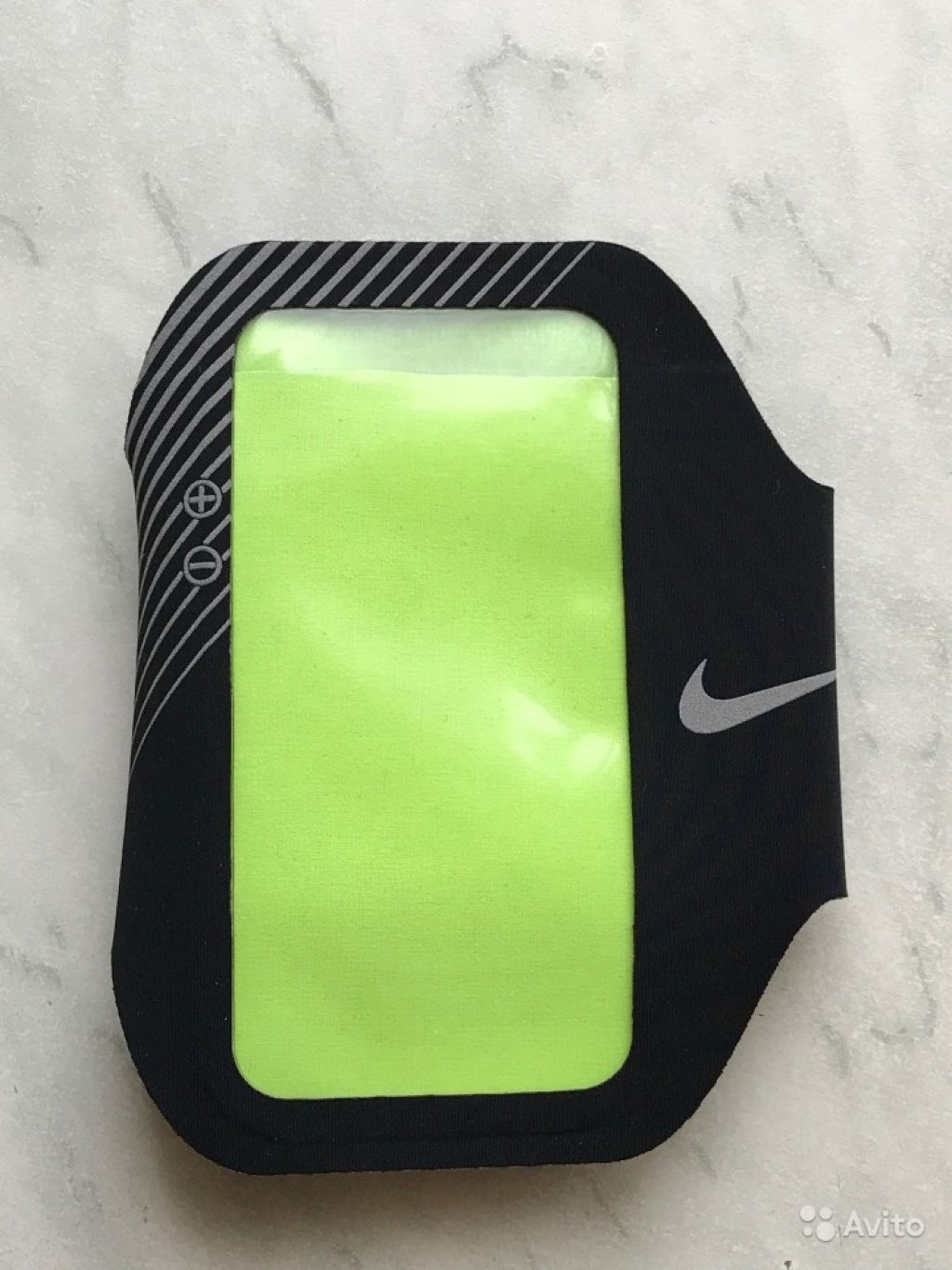 Спортивный чехол Nike для iPhone 5 в Москве. Фото 1