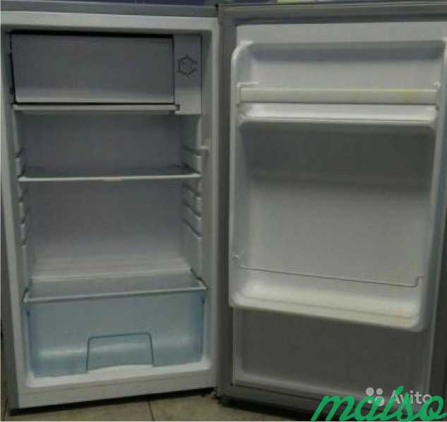 Компактный холодильник Goldstar RFG-90 в Москве. Фото 1
