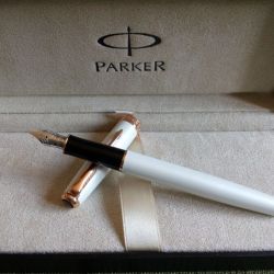 -item-header b-with-padding'> Ручка Parker Sonnet с золотым пером