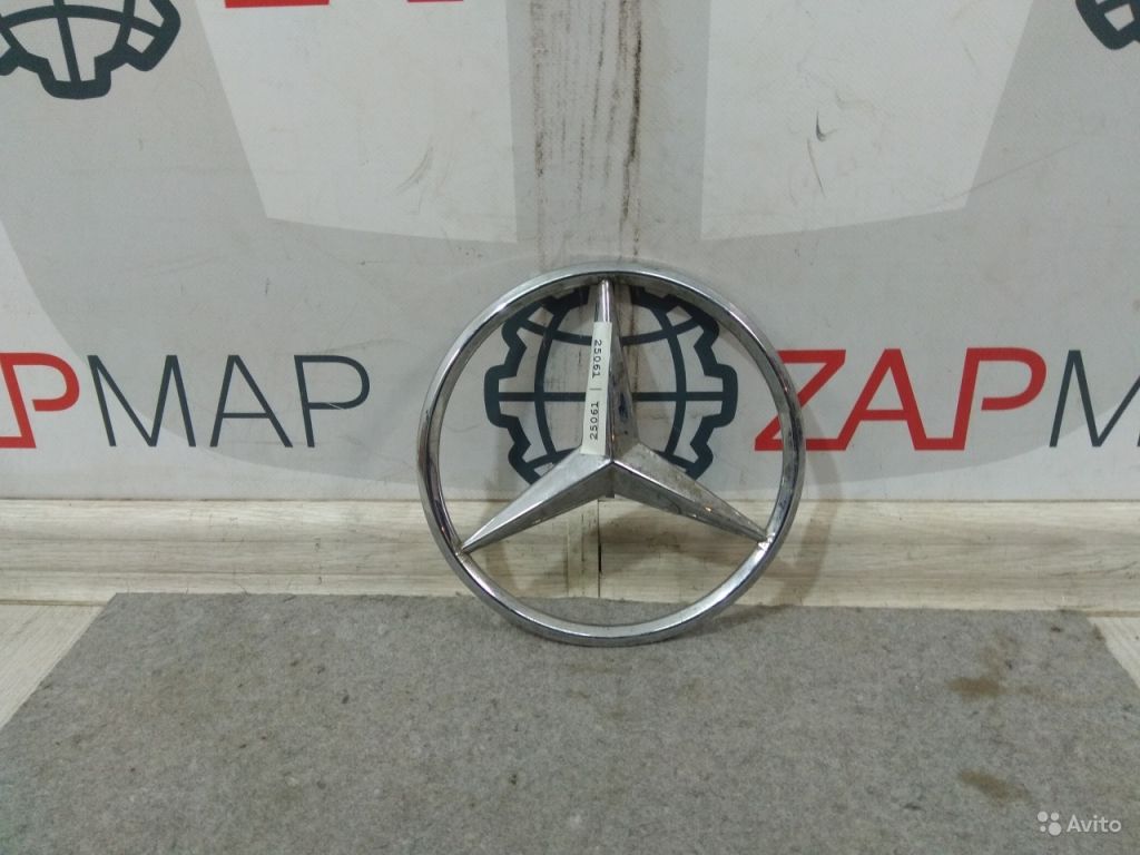 Эмблема на решетку Mercedes-Benz M-class W166 в Москве. Фото 1