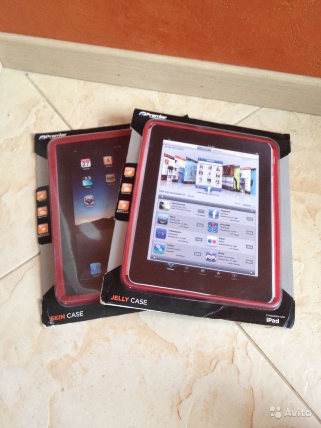 Чехол силиконовый на iPad красного цвета, новый в Москве. Фото 1